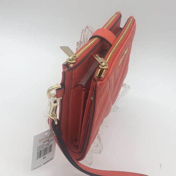Michael Kors Peyton LG Double Zip Wristlet - Picture 2 of 8